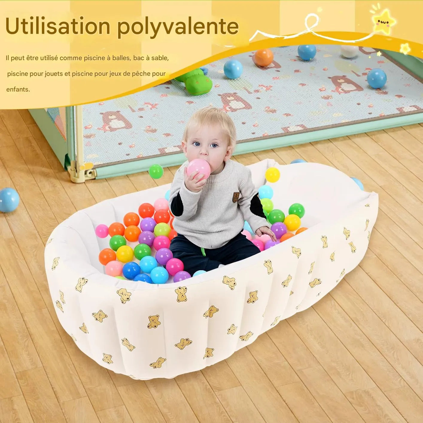 Baignoire bébé gonflable utilisée comme piscine à balles pour enfant en intérieur
