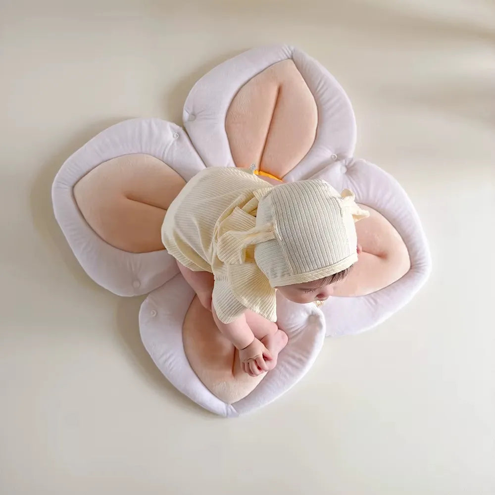 Coussin de bain pour bébé, doux et facile à utiliser.