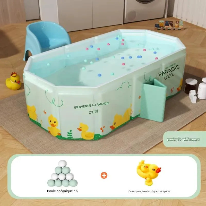 Variante bleue de la grande baignoire bébé pliable avec motifs nuages et canard